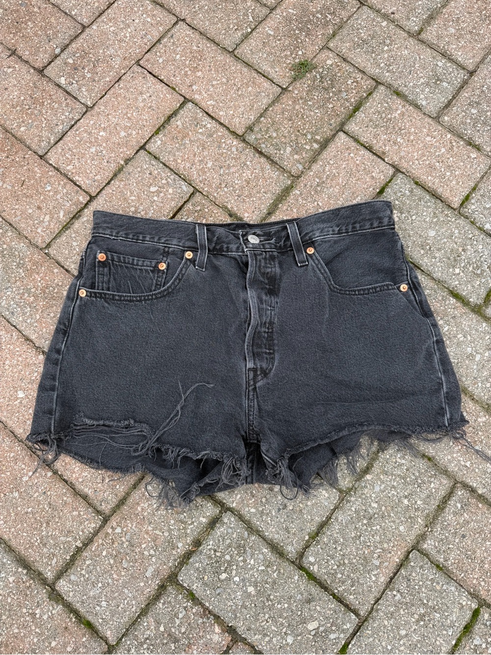 Levis High-Waist Black Denim Cutoff Shorts Size 31